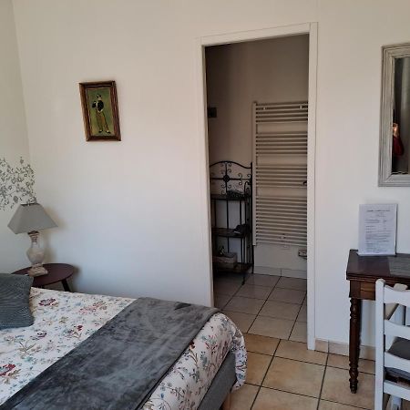 Chambre D'Elisabeth A La Ferme Montepilloy Экстерьер фото